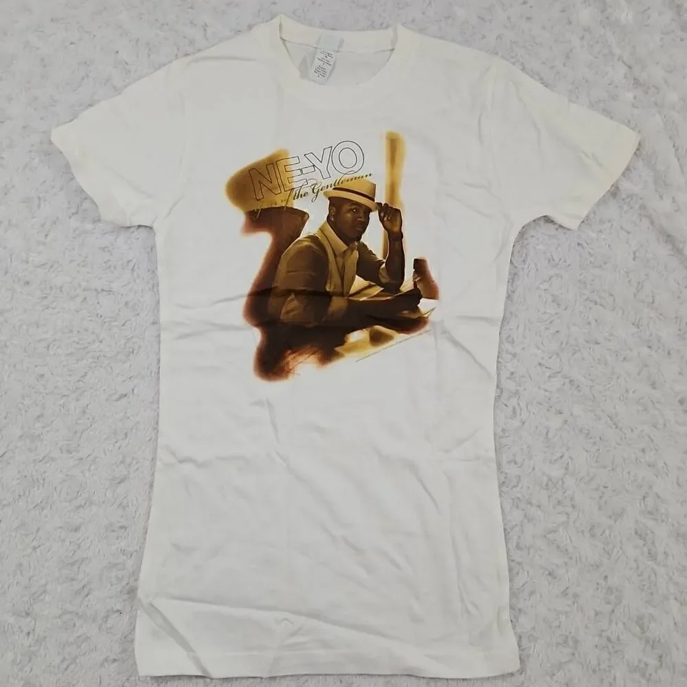Ne-Yo Year of the Gentleman Album Girls Size Small Concert T-Shirt Music Hip Hop